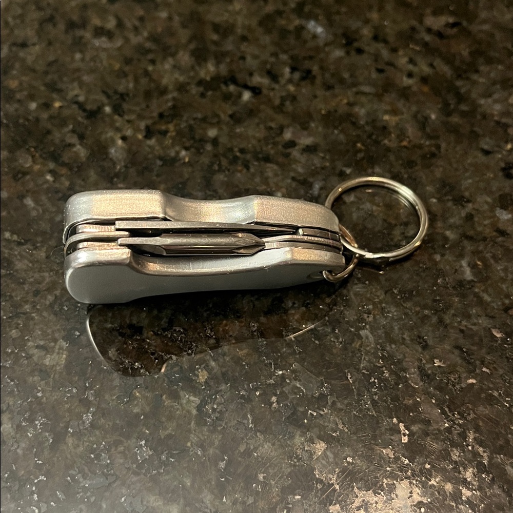Swiss Tech Silver Pocket Multi-Tool - Picture 2 of 8